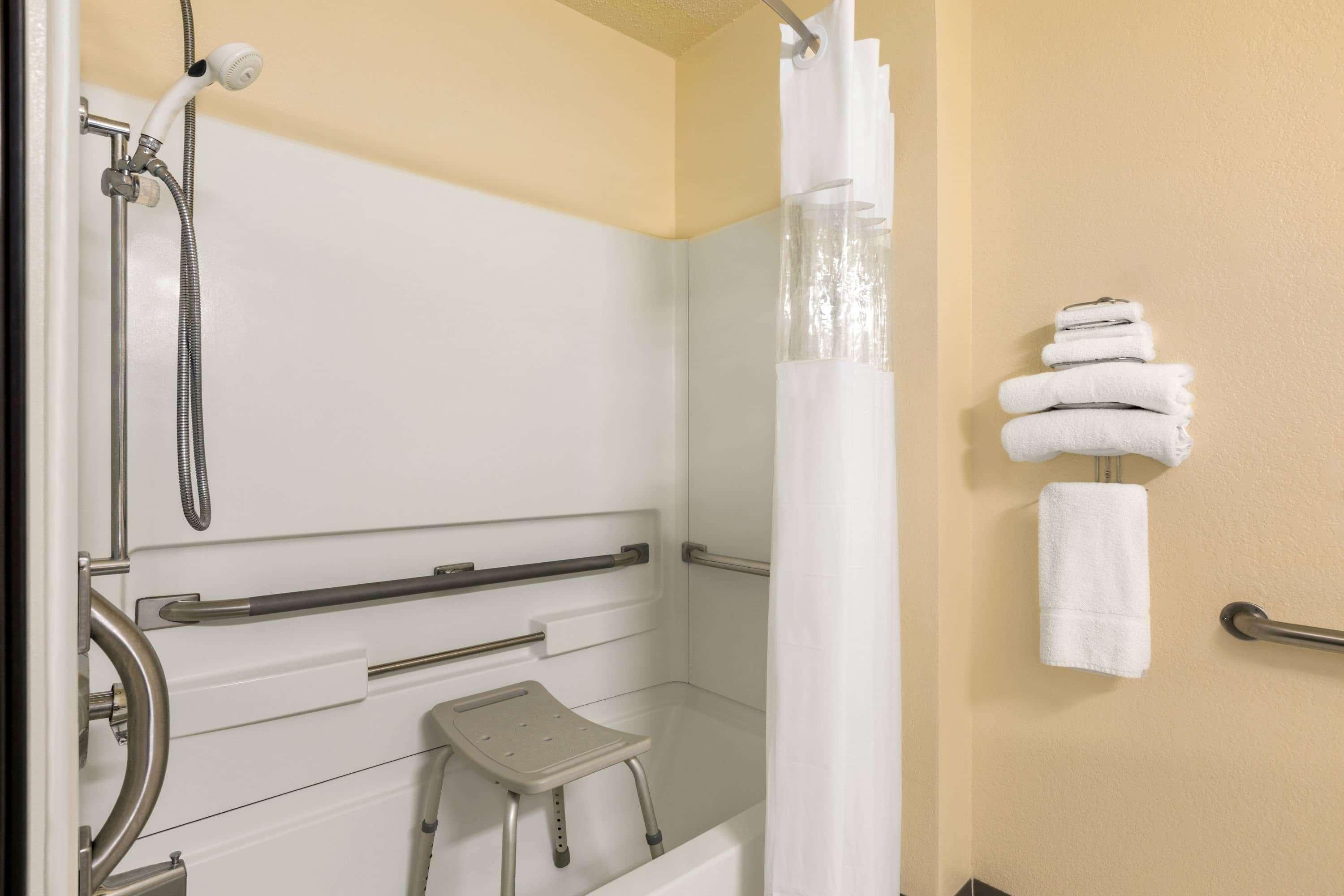 Comfort Inn Detroit - Troy Clawson Bagian luar foto