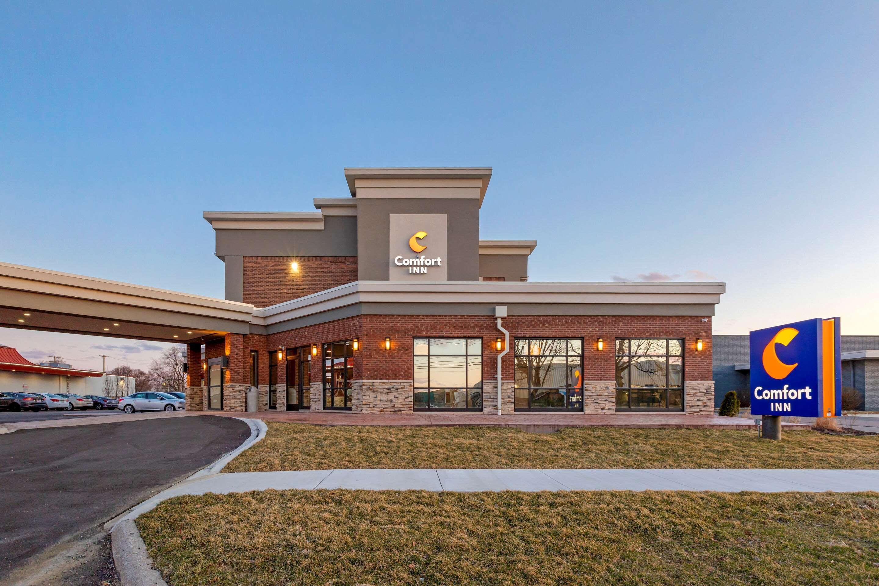 Comfort Inn Detroit - Troy Clawson Bagian luar foto